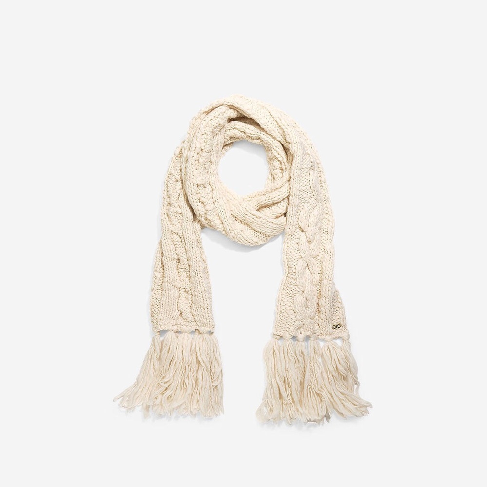 Cole haan chunky scarf